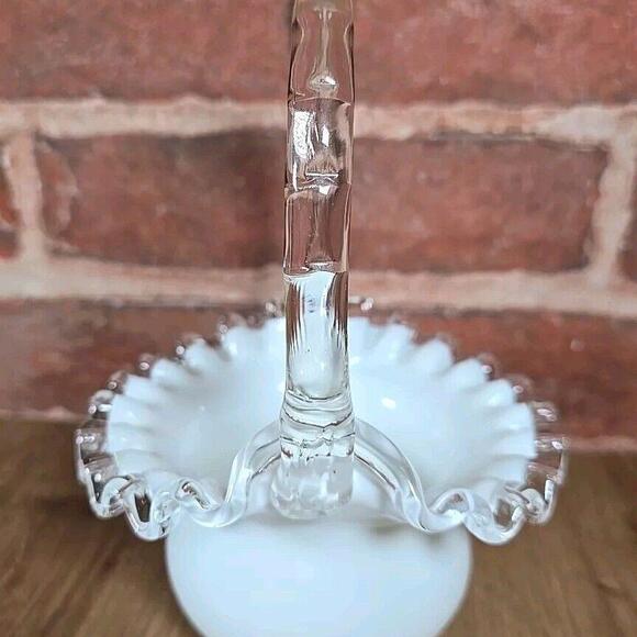 Vintage FENTON Milk Glass Basket w/ Ruffled Edge - Picture 2 of 9